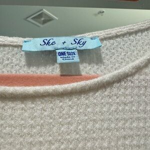 Short sleeve fall sweater